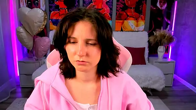 Snapshot of KikaOsterman chatting on 03.06.26 KikaOsterman online show from 03.06.26