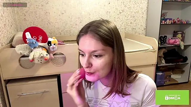 Snapshot of VirgieVoter chatting on 03.10.26 VirgieVoter online show from 03.10.26