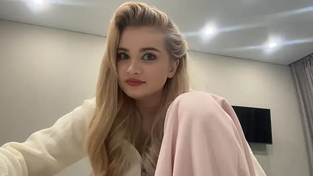 KariJarecke online show from 02.14.26