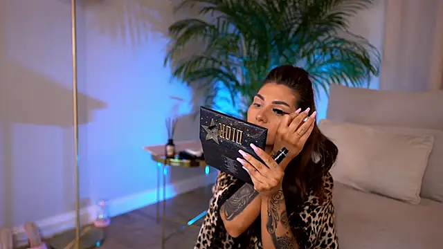 Tinydoll XO online show from 02.28.26