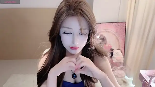 Snapshot of tutu-l chatting on 02.18.26 tutu-l online show from 02.18.26