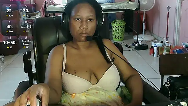 Snapshot of Eirondra_valeen chatting on 05.25.26 Eirondra valeen online show from 05.25.26