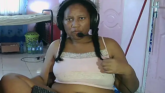 Eirondra valeen online show from 07.26.26