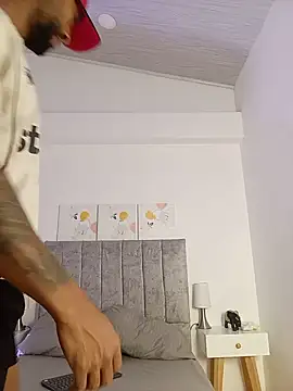 Snapshot of Dante_Knox chatting on 05.17.26 Dante Knox online show from 05.17.26