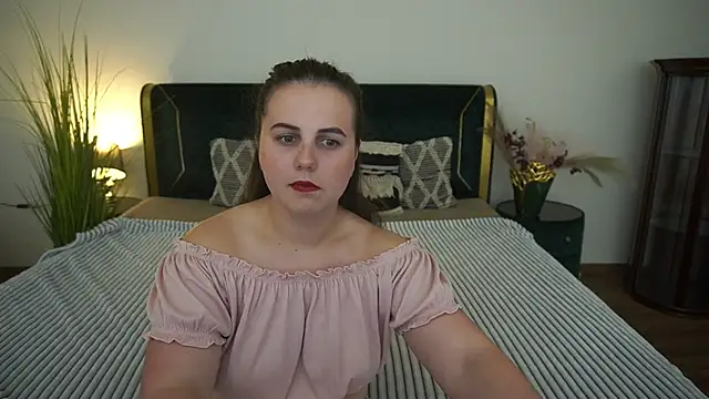 MikaFoxy online show from 06.08.26