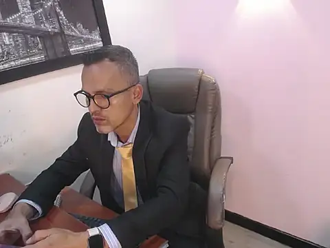 Snapshot of Oswalldo__ chatting on 02.11.26 Oswalldo online show from 02.11.26