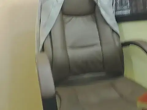 Snapshot of Oswalldo__ chatting on 02.21.26 Oswalldo online show from 02.21.26