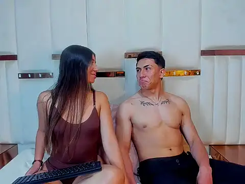 Snapshot of ScarlettAndLucas chatting on 01.13.26 ScarlettAndLucas online show from 01.13.26