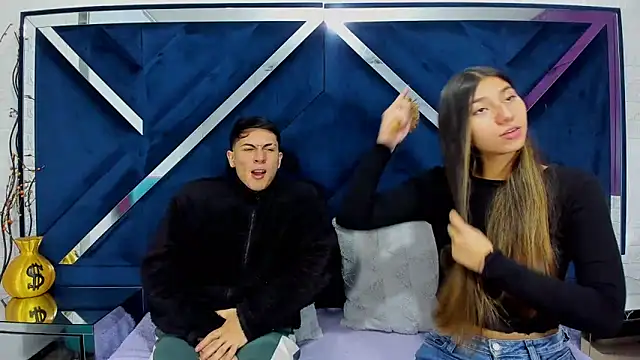 Snapshot of ScarlettAndLucas chatting on 02.01.26 ScarlettAndLucas online show from 02.01.26