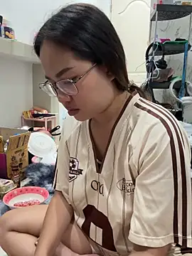 Ponthip online show from 05.06.26