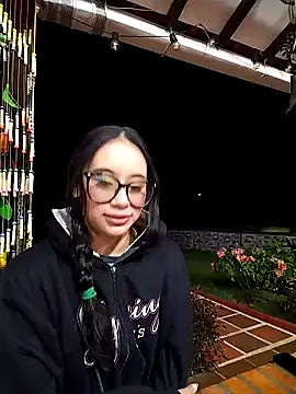 l0lita emi online show from 02.14.26