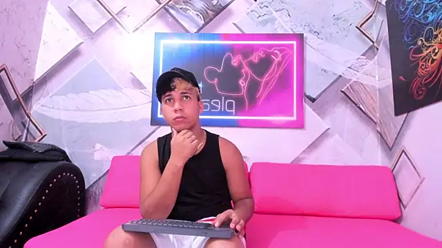 Snapshot of Roman_cute chatting on 02.03.26 Roman cute online show from 02.03.26