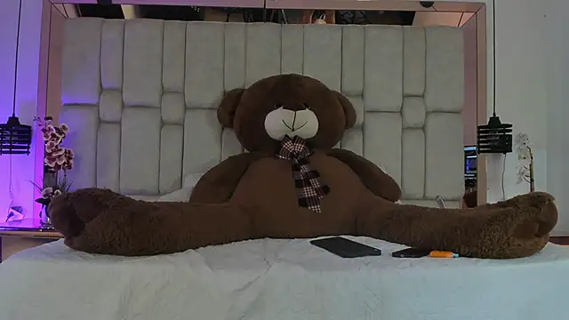 Snapshot of ashvalentine chatting on 02.03.26 ashvalentine online show from 02.03.26