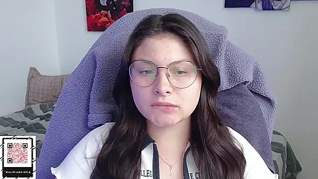 Snapshot of yessica_gomez01 chatting on 03.12.26 yessica gomez01 online show from 03.12.26