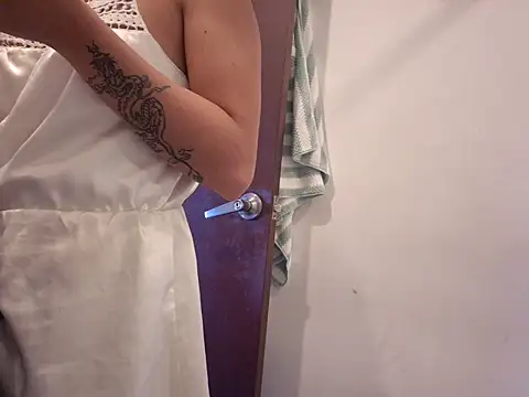 Snapshot of Yumicoco_ chatting on 01.18.26 Yumicoco online show from 01.18.26