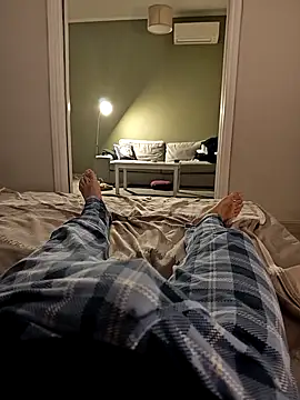 Snapshot of PictureofThickNcurved chatting on 01.13.26 PictureofThickNcurved online show from 01.13.26