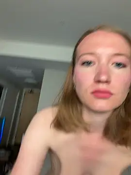 Snapshot of juliasweettits chatting on 03.17.26 juliasweettits online show from 03.17.26