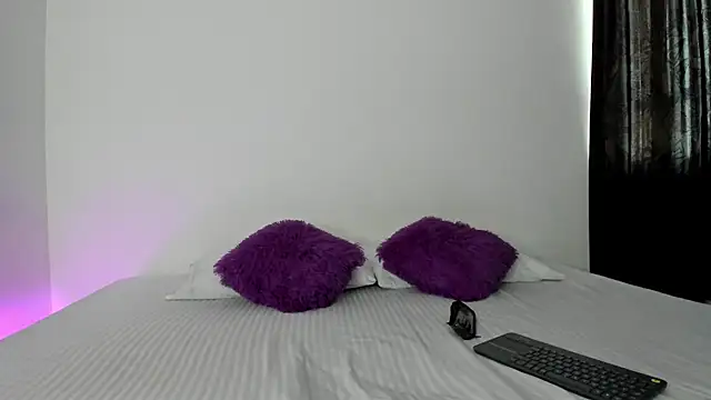 KylieJonesReal online show from 02.14.26