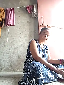 Snapshot of kiiuu_sexe chatting on 02.01.26 kiiuu sexe online show from 02.01.26