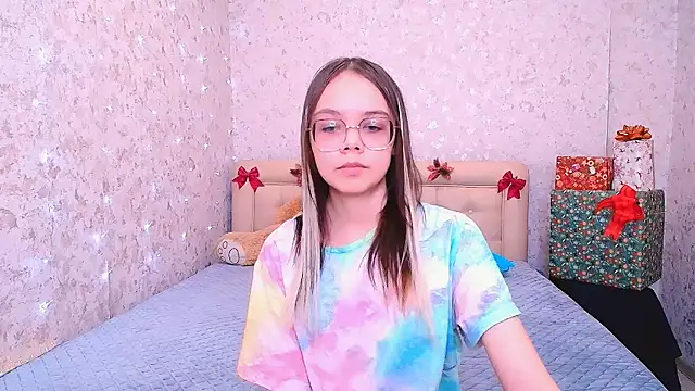 Snapshot of LolliStrawberry chatting on 01.11.26 LolliStrawberry online show from 01.11.26