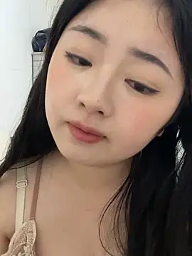 Snapshot of Mloy-01 chatting on 01.17.26 Mloy-01 online show from 01.17.26