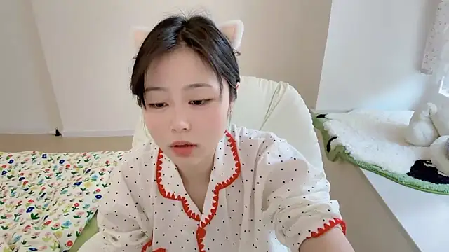 Snapshot of Onefiona chatting on 03.31.26 Onefiona online show from 03.31.26