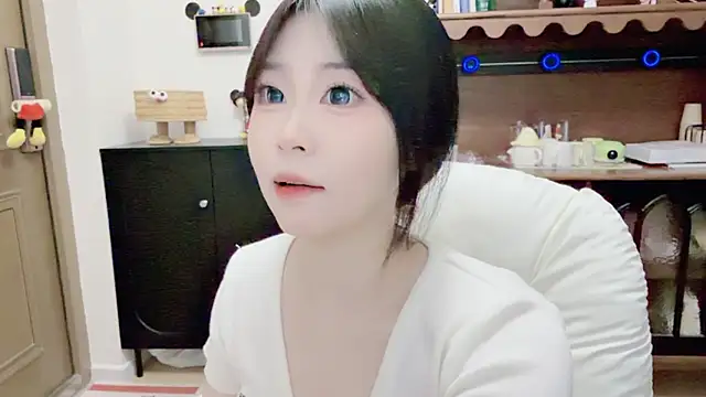 Onefiona online show from 06.18.26