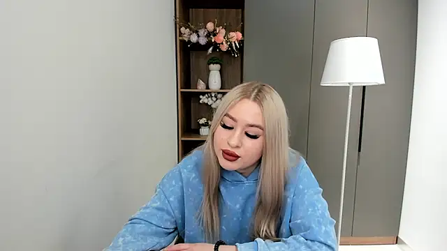 Snapshot of MuoiBream chatting on 01.12.26 MuoiBream online show from 01.12.26