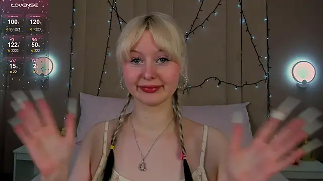 Snapshot of AdeleSilvy chatting on 01.15.26 AdeleSilvy online show from 01.15.26