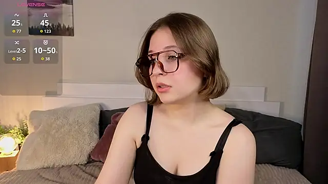 Next2Marie online show from 05.04.26
