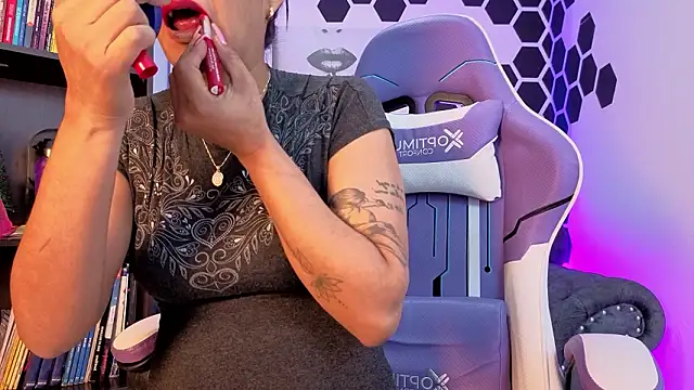 Adie  Brown online show from 02.04.26