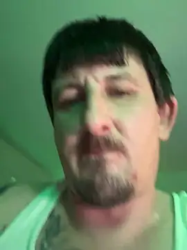 Snapshot of 2flimsy chatting on 01.18.26 2flimsy online show from 01.18.26