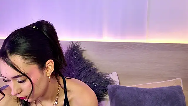 AliceeBloom online show from 02.05.26