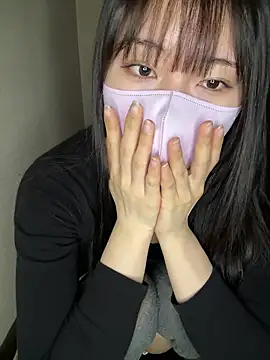 Snapshot of rin_15 chatting on 03.13.26 rin 15 online show from 03.13.26