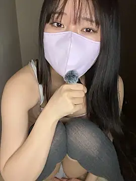 Snapshot of rin_15 chatting on 03.19.26 rin 15 online show from 03.19.26