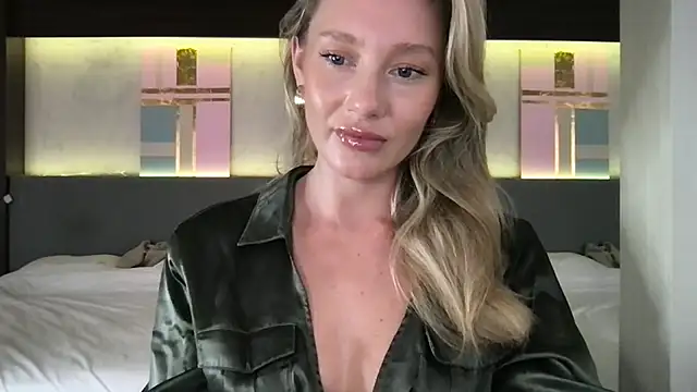 Snapshot of Stella_muse chatting on 07.10.26 Stella muse online show from 07.10.26