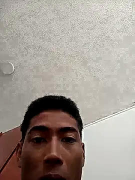 Snapshot of CrIs1dtian3 chatting on 01.14.26 CrIs1dtian3 online show from 01.14.26