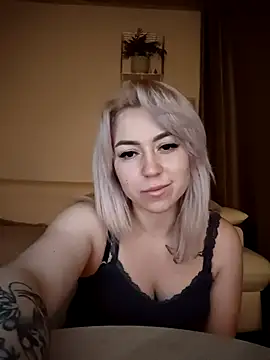 Snapshot of MeissyLux chatting on 01.13.26 MeissyLux online show from 01.13.26