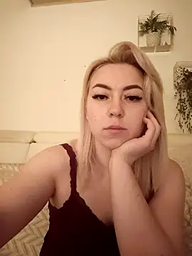 Snapshot of MeissyLux chatting on 02.01.26 MeissyLux online show from 02.01.26