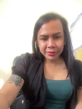 BriannaCruz24 online show from 04.21.26