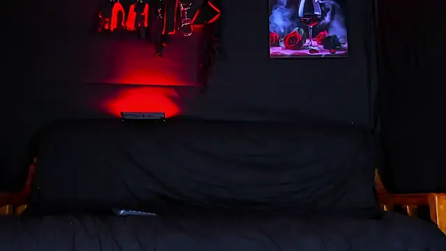 JessicaStones online show from 02.10.26