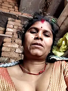 Hot di97 online show from 02.23.26