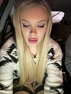 Snapshot of AlyssaFoxx_ chatting on 02.01.26 AlyssaFoxx online show from 02.01.26