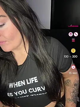 Snapshot of Miss_CurvesXXX chatting on 05.31.26 Miss CurvesXXX online show from 05.31.26