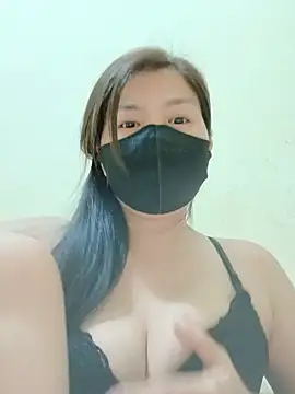 Snapshot of Lyly-68688 chatting on 05.16.26 Lyly-68688 online show from 05.16.26