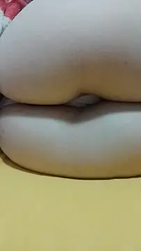 Snapshot of casal1001 chatting on 02.06.26 casal1001 online show from 02.06.26