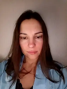 Snapshot of She-Moon chatting on 02.04.26 She-Moon online show from 02.04.26