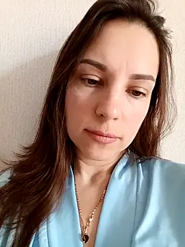 Snapshot of She-Moon chatting on 03.20.26 She-Moon online show from 03.20.26