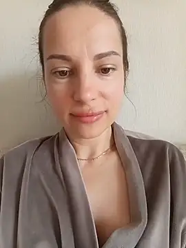 She-Moon online show from 06.17.26