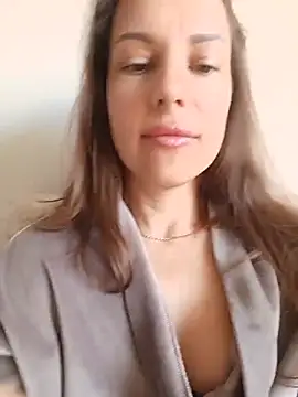 She-Moon online show from 06.27.26